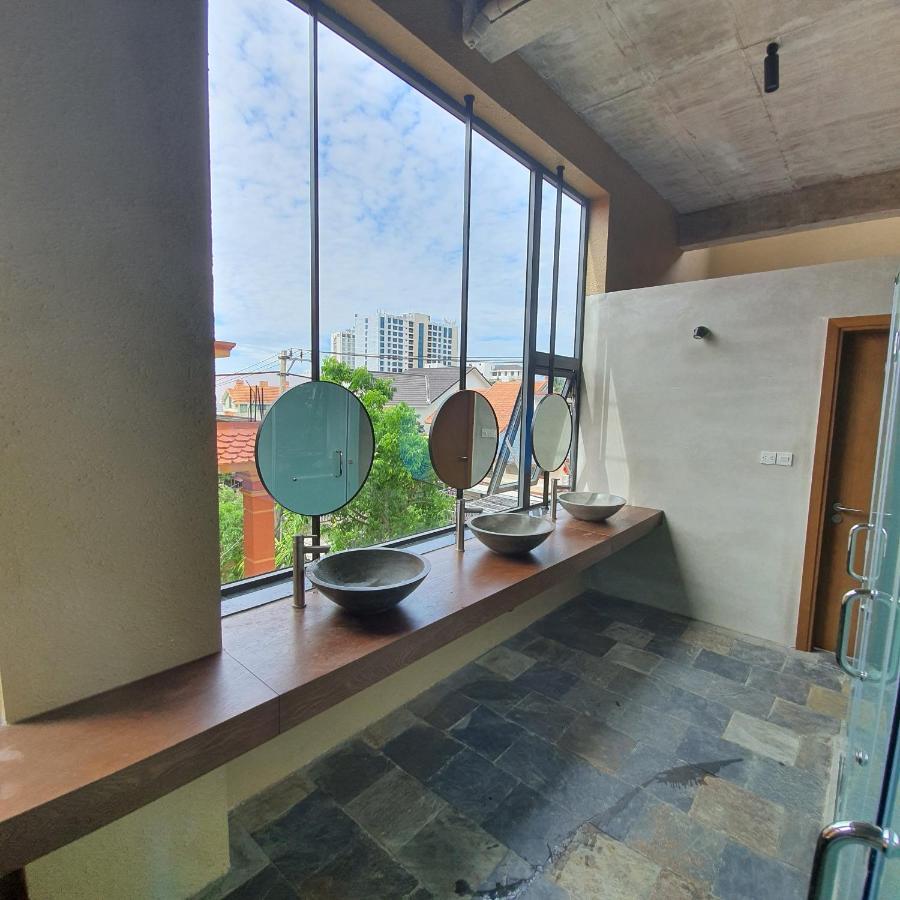 Cagina Boutique Hostel Ðồng Hới Buitenkant foto