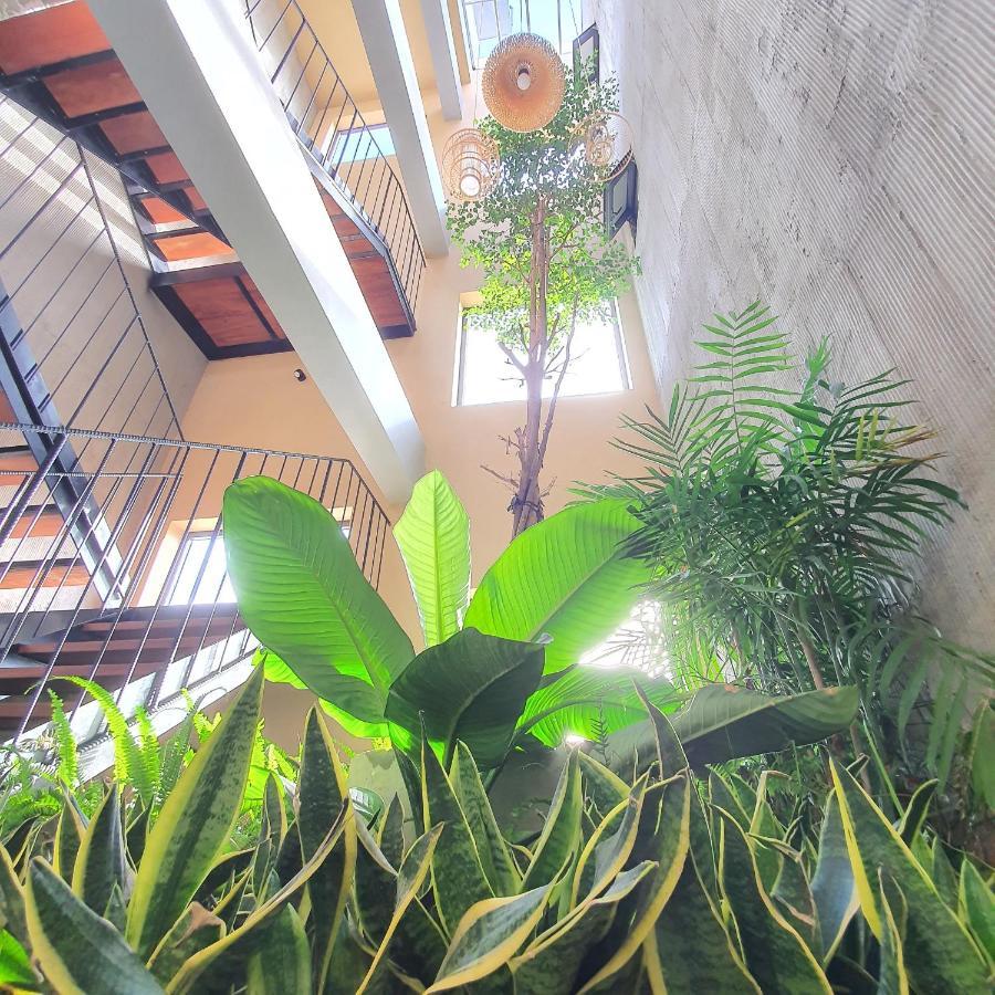 Cagina Boutique Hostel Ðồng Hới Buitenkant foto