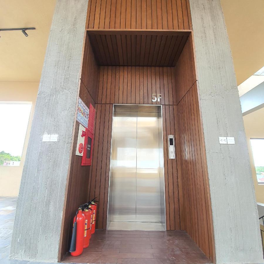 Cagina Boutique Hostel Ðồng Hới Buitenkant foto